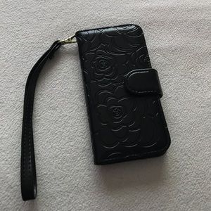 Black Floral iPhone 7 Wallet Case